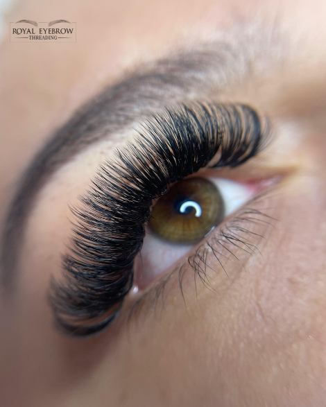 eyelash service